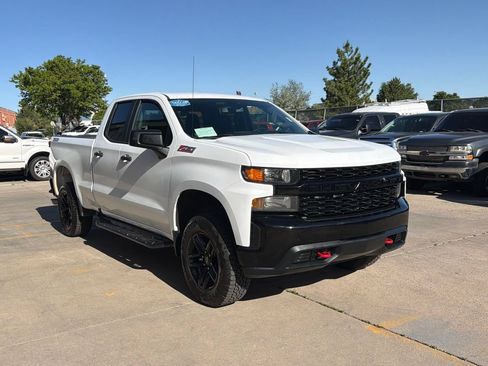 Used 2020 Chevrolet Silverado 1500 Custom Trail Boss AWD/4WD image 3