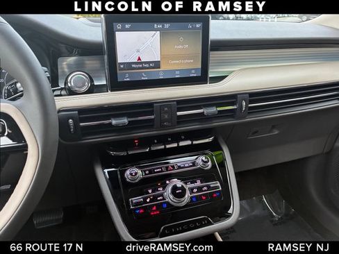 Used 2022 Lincoln Corsair AWD w/ Equipment Group 101A image 17