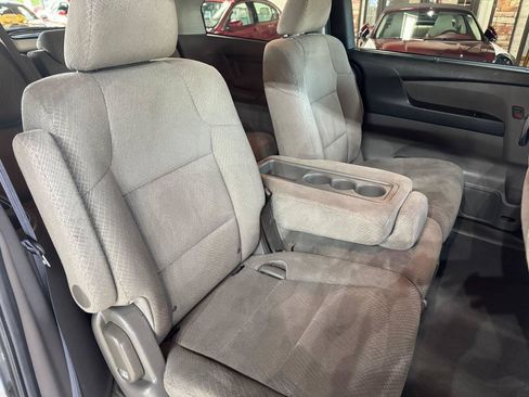 Used 2016 Honda Odyssey EX image 11