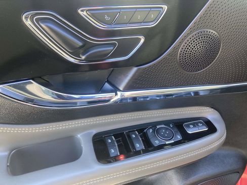 Used 2025 Lincoln Corsair FWD w/ Equipment Group 101A image 20