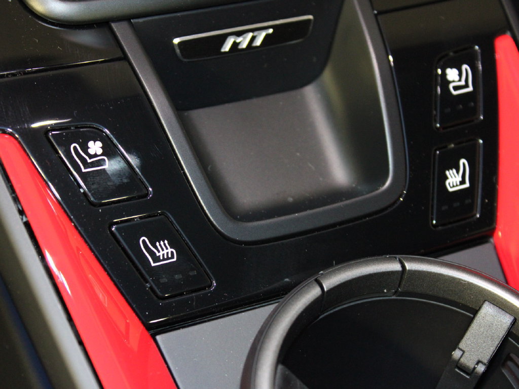 Certified 2026 Porsche 911 Carrera T RWD image 32