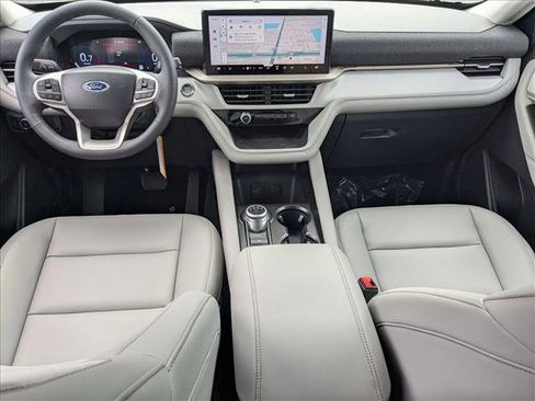 New 2026 Ford Explorer Active w/ Active Comfort Package image 13