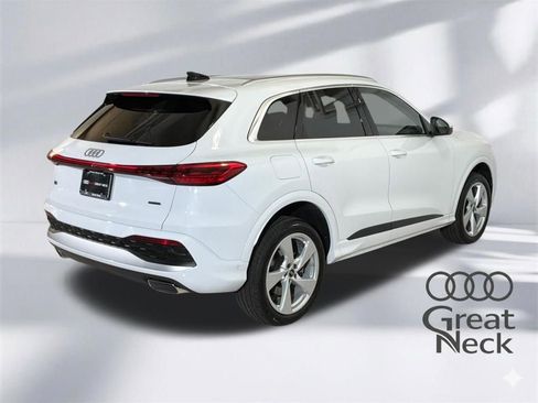 Certified 2025 Audi Q5 Premium Plus w/ Premium Plus image 10