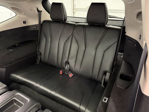 Used 2022 Acura MDX SH-AWD w/ Advance Package image 14