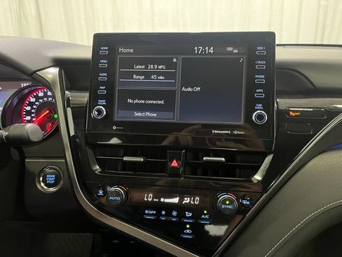 Certified 2022 Toyota Camry XSE FWD image 18
