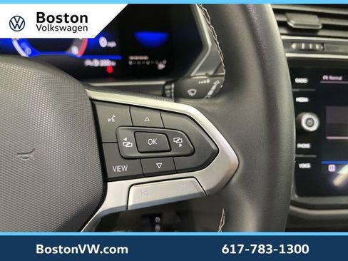 Certified 2022 Volkswagen Tiguan SE image 17