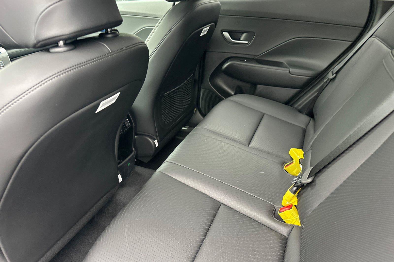 New 2027 Hyundai Kona Limited FWD image 11