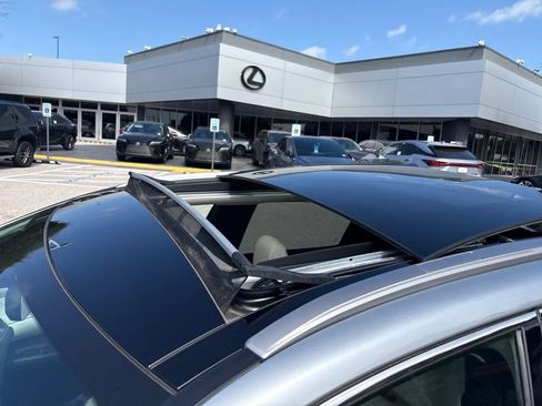 Used 2023 Lexus RX 350 FWD w/ Cold Area Package image 10