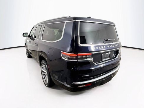 Used 2023 Jeep Grand Wagoneer L Series II w/ Flexible Seating Group AWD/4WD image 3