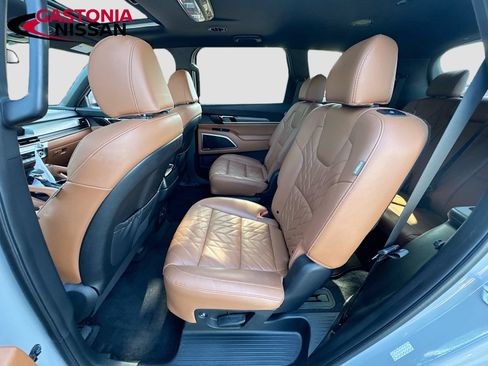Used 2024 Kia Telluride EX X-Line AWD/4WD image 33