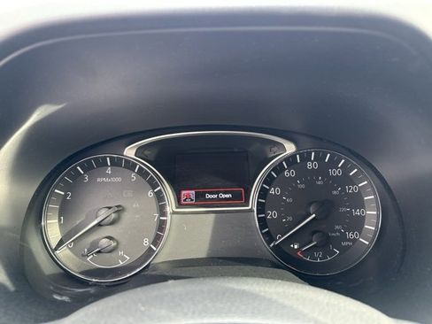 Used 2016 Nissan Pathfinder S image 32