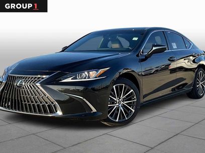 New 2025 Lexus ES 350 w/ Premium Package