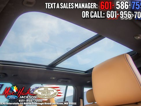 Used 2023 Jeep Grand Cherokee Summit w/ Adv Protech Group IV RWD image 16
