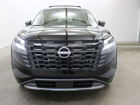 New 2026 Nissan Pathfinder SL FWD image 7
