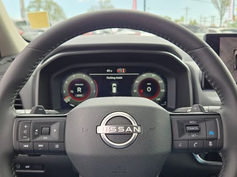 Used 2026 Nissan Rogue SL AWD/4WD image 33