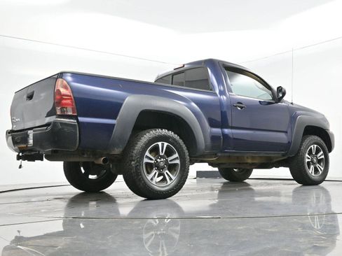 Used 2012 Toyota Tacoma 4x4 Regular Cab image 38