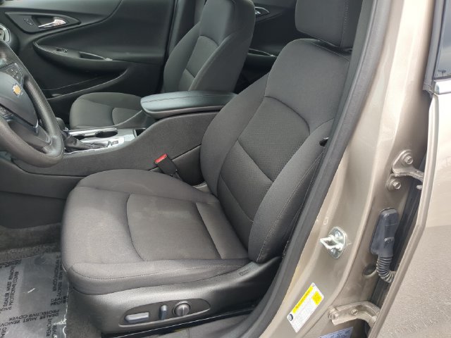 Used 2025 Chevrolet Malibu LT FWD image 22