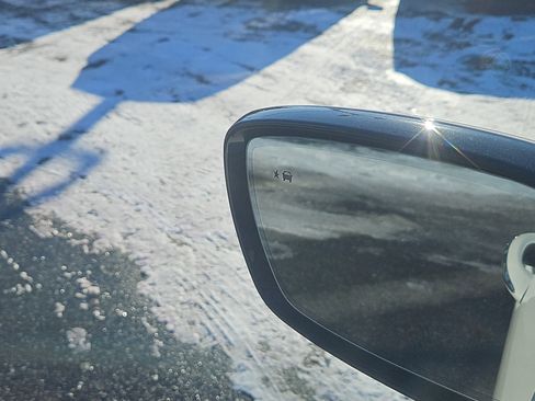 Used 2022 Buick Enclave Premium w/ Experience Buick Package image 20