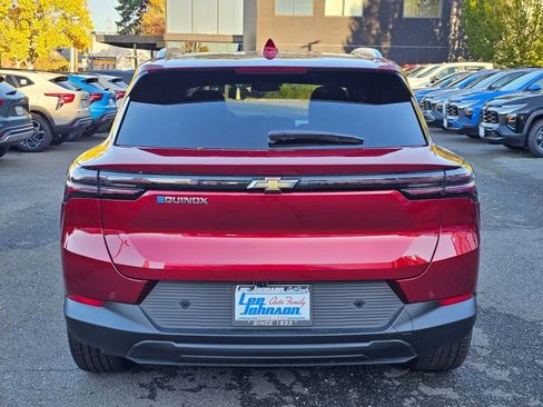 New 2026 Chevrolet Equinox EV LT image 6