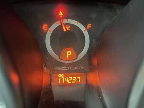 Used 2012 Scion tC image 28