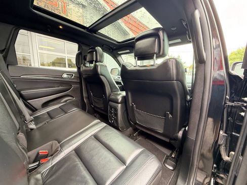 Used 2021 Jeep Grand Cherokee Limited w/ Sun & Sound Group RWD image 34