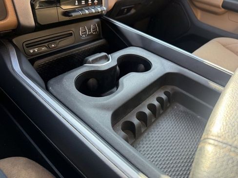 Used 2019 RAM 1500 Big Horn image 28