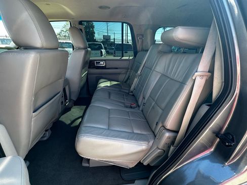 Used 2012 Lincoln Navigator 2WD image 58