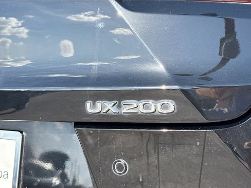Used 2022 Lexus UX 200 F Sport w/ Accessory Package (Z1) image 11