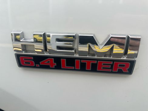 Used 2018 RAM 2500 Tradesman w/ Chrome Appearance Group image 59