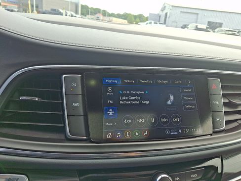 Used 2022 Buick Enclave Essence w/ Experience Buick Package AWD/4WD image 16
