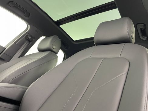 New 2025 Audi Q3 2.0T Premium image 19