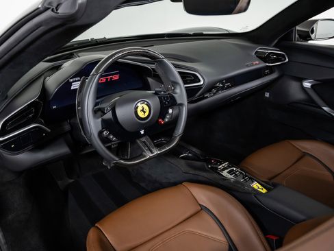 Used 2023 Ferrari 296 GTS image 4