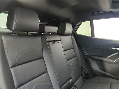 Used 2025 BMW X2 xDrive28i image 25