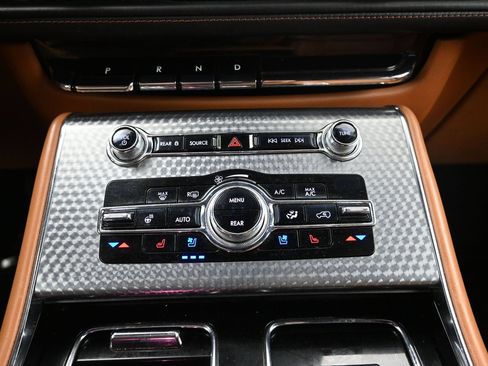 Used 2020 Lincoln Aviator Black Label w/ Dynamic Handling Package AWD/4WD image 17