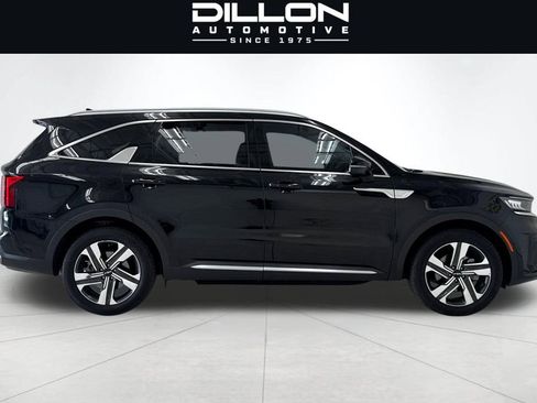 Certified 2023 Kia Sorento EX AWD/4WD image 4
