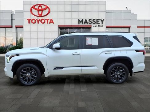 Used 2023 Toyota Sequoia Platinum image 28