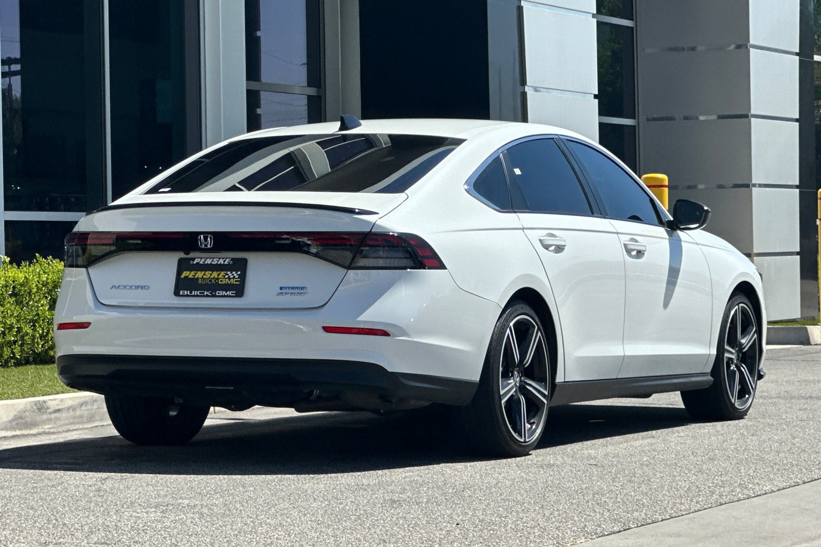 Used 2024 Honda Accord Sport image 4