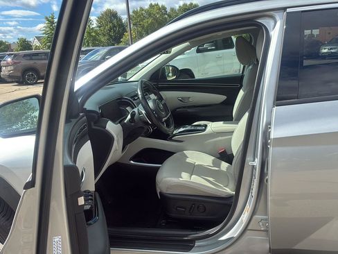 Certified 2024 Hyundai Tucson Limited AWD/4WD image 34