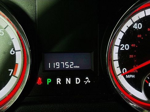 Used 2017 Dodge Grand Caravan SE image 13