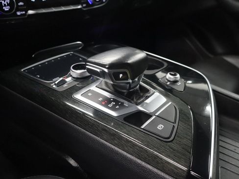 Used 2017 Audi Q7 3.0T Premium Plus AWD/4WD image 37