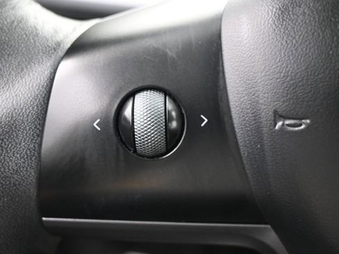 Used 2023 Tesla Model 3 Standard Range image 19