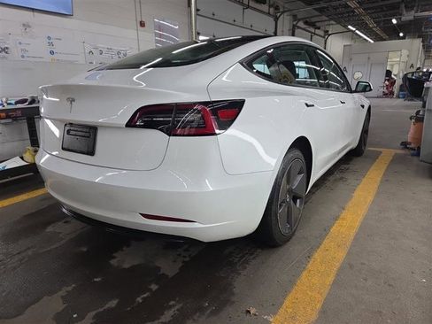 Used 2023 Tesla Model 3 Standard Range image 6