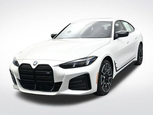 New 2026 BMW i4 M60 w/ Premium Package AWD/4WD image 9