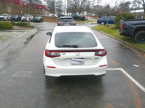 Used 2023 Honda Civic Sport Touring image 10