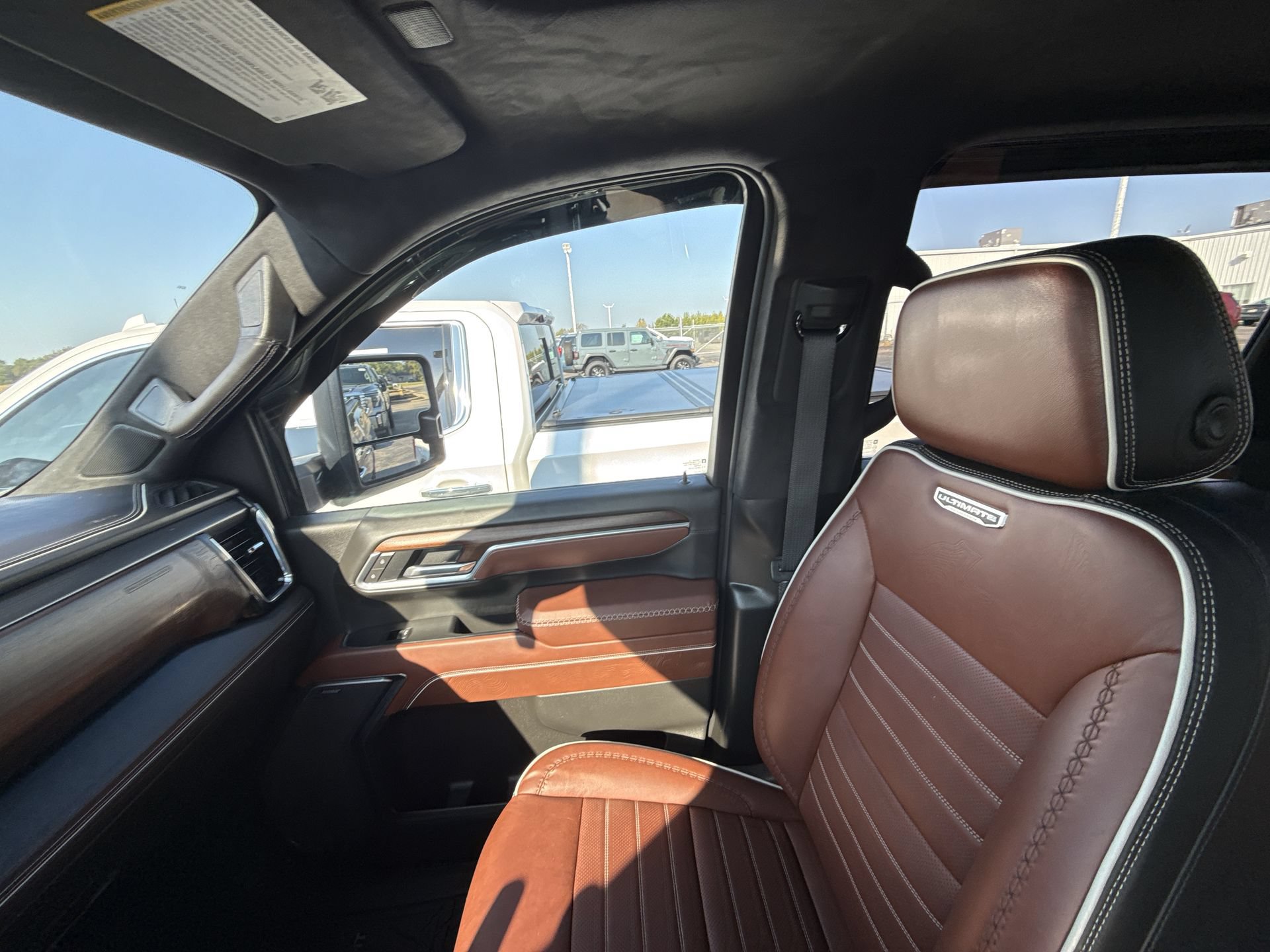 Used 2025 GMC Sierra 2500 Denali Ultimate AWD/4WD image 15