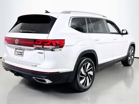 Used 2024 Volkswagen Atlas SEL AWD/4WD image 4