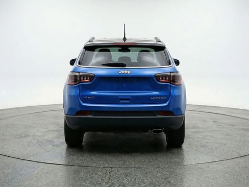 Used 2025 Jeep Compass Limited AWD/4WD image 6