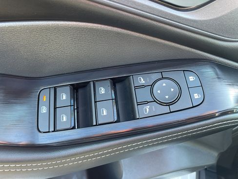 New 2026 Nissan Rogue SV image 9