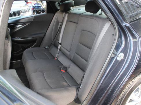 Used 2022 Chevrolet Malibu LT image 14