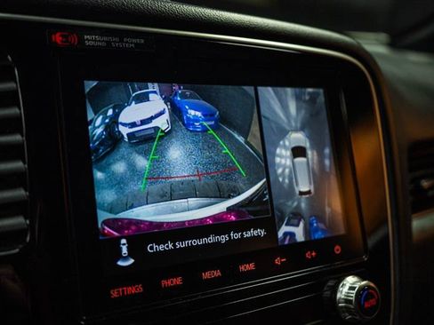 Used 2022 Mitsubishi Outlander GT AWD/4WD image 22